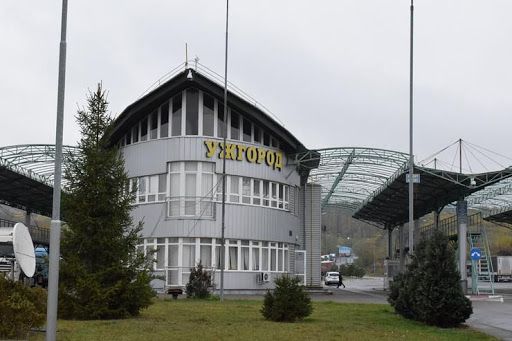Закарпаття: Відкрито пішохідний рух